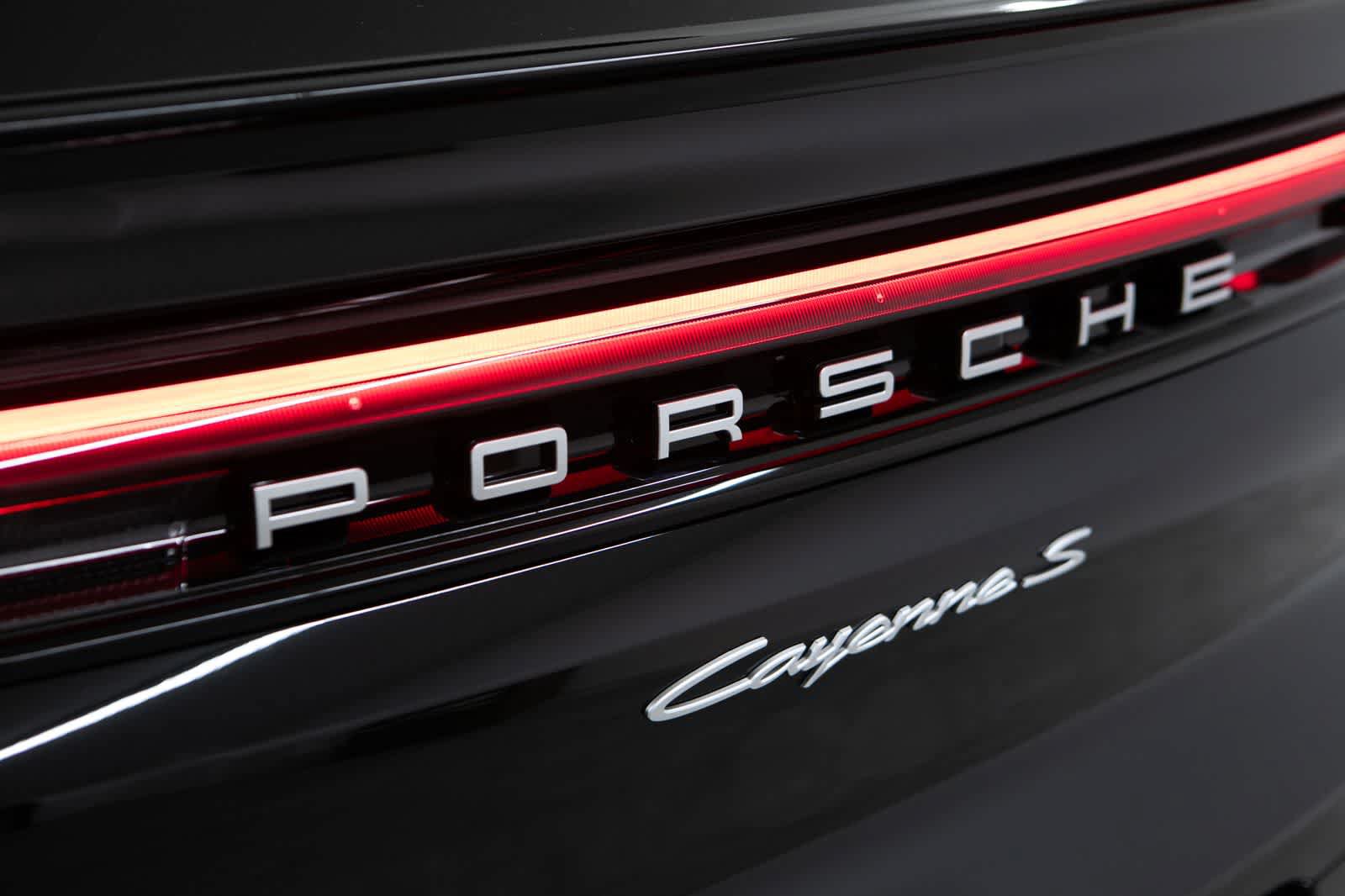 New 2026 Porsche Cayenne S AWD/4WD image 38