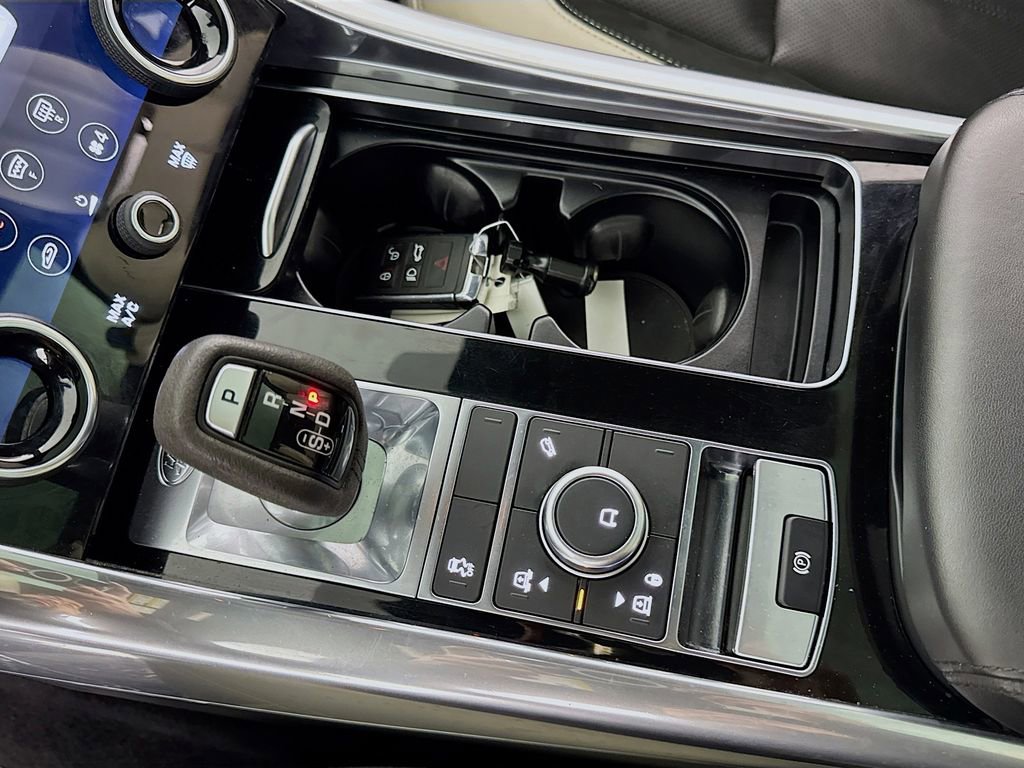 Used 2021 Land Rover Range Rover Sport HST image 18