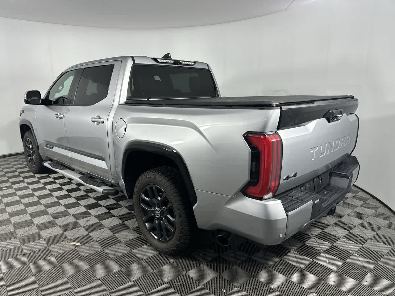 Used 2024 Toyota Tundra Platinum AWD/4WD image 6