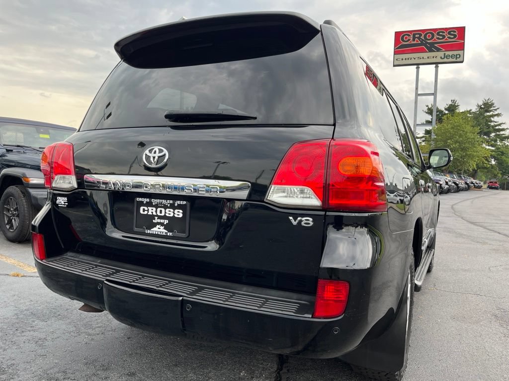 Used 2014 Toyota Land Cruiser AWD/4WD image 55