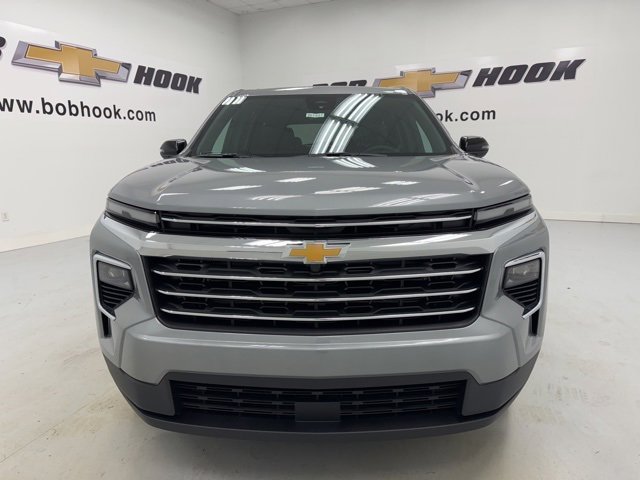 New 2026 Chevrolet Traverse LT w/ Sun and Wheel Package image 2