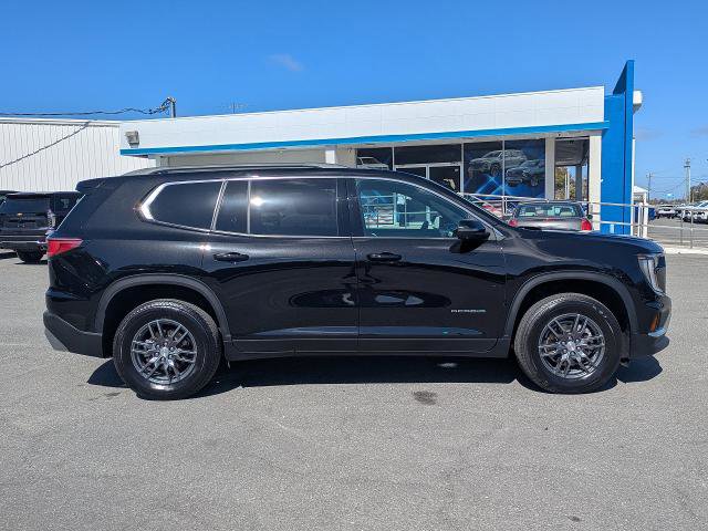 Used 2025 GMC Acadia Elevation image 9