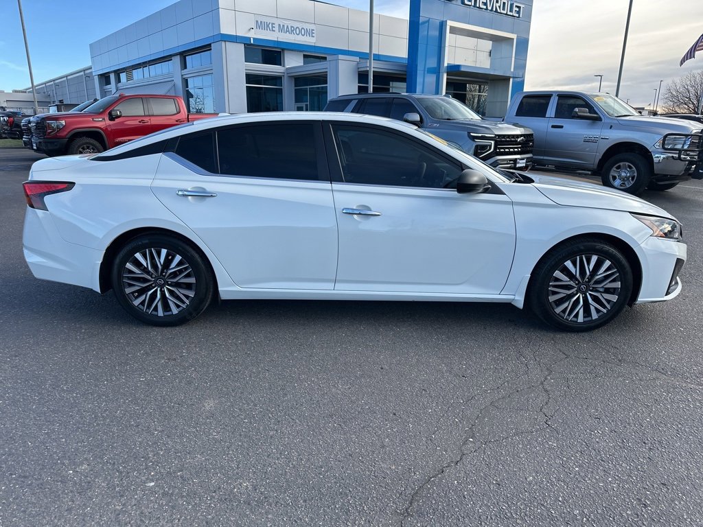 Used 2024 Nissan Altima 2.5 SV image 32