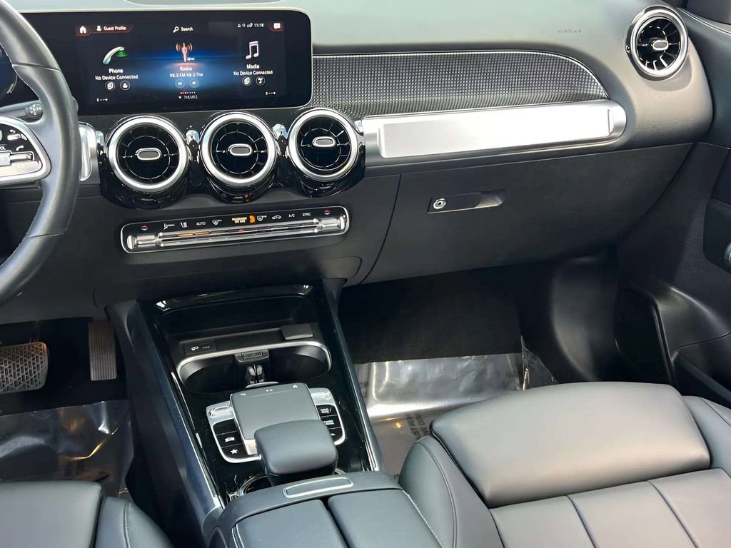 Used 2020 Mercedes-Benz GLB 250 4MATIC image 21