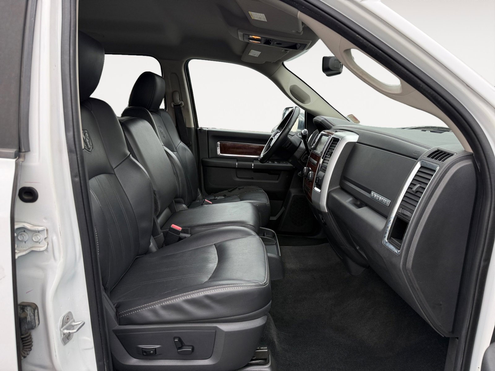 Used 2012 RAM 1500 Laramie image 19