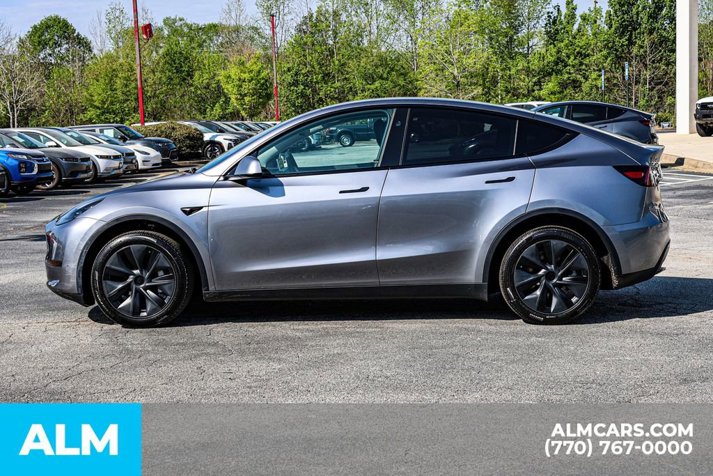 Used 2025 Tesla Model Y Long Range image 9