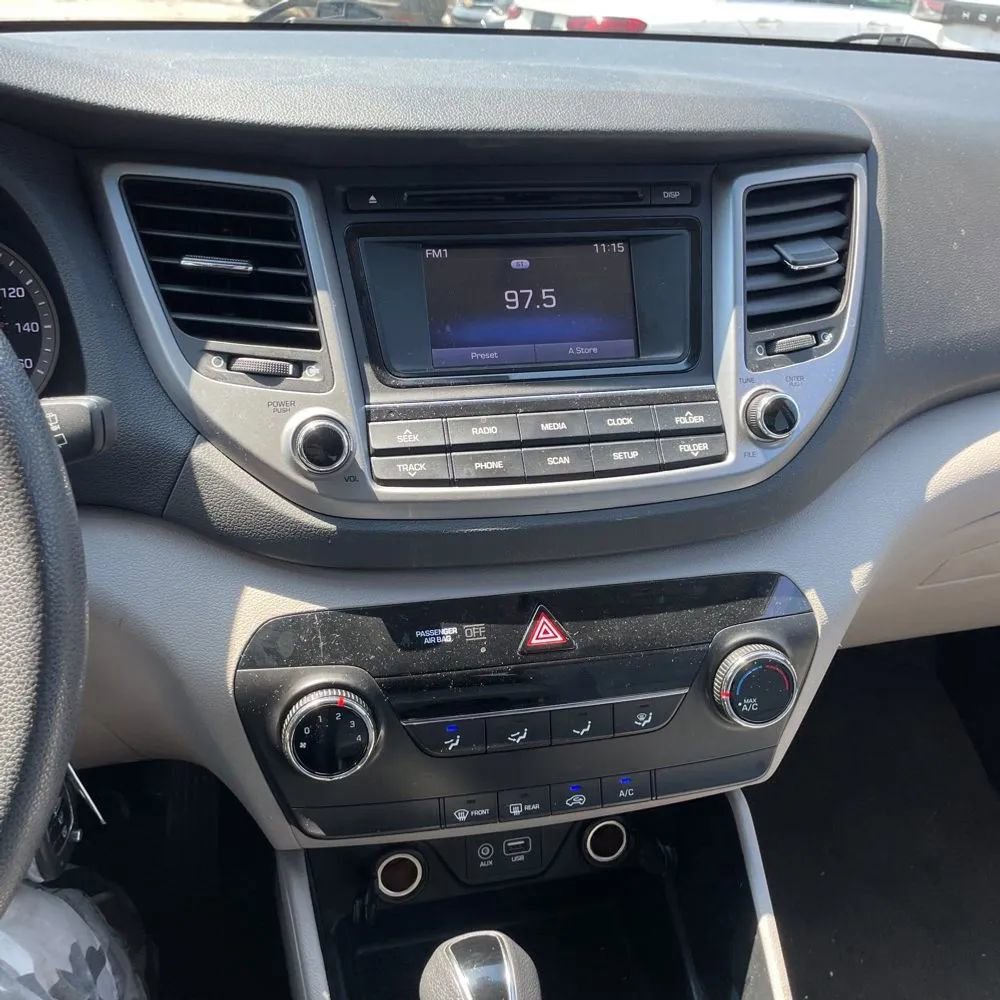 Used 2018 Hyundai Tucson SE w/ Cargo Package AWD/4WD image 29