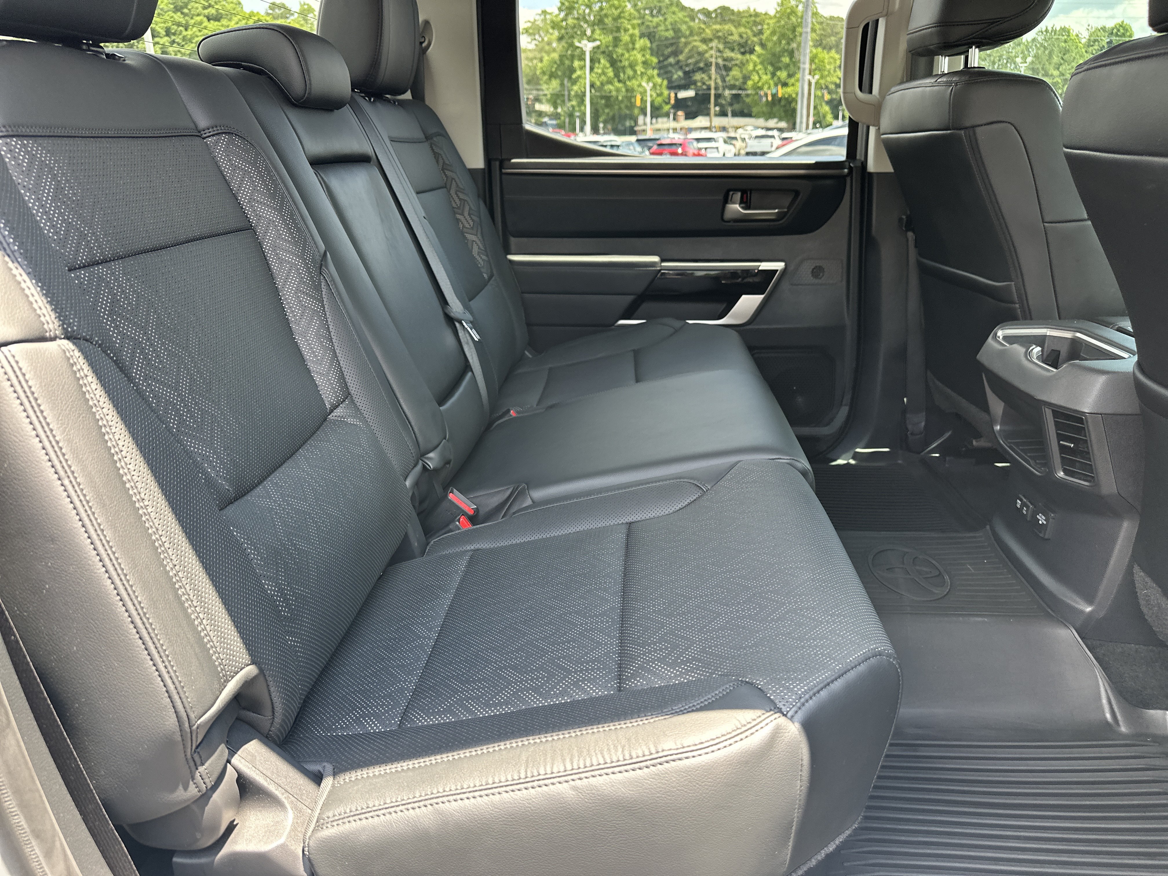 Used 2023 Toyota Tundra Limited AWD/4WD image 16