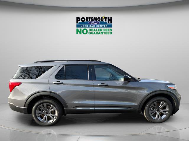 Used 2022 Ford Explorer XLT w/ Equipment Group 202A AWD/4WD image 6