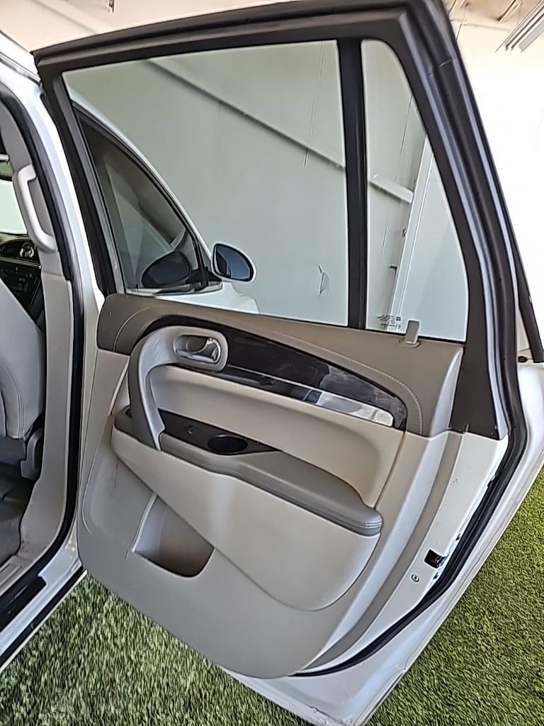 Used 2016 Buick Enclave Leather image 26