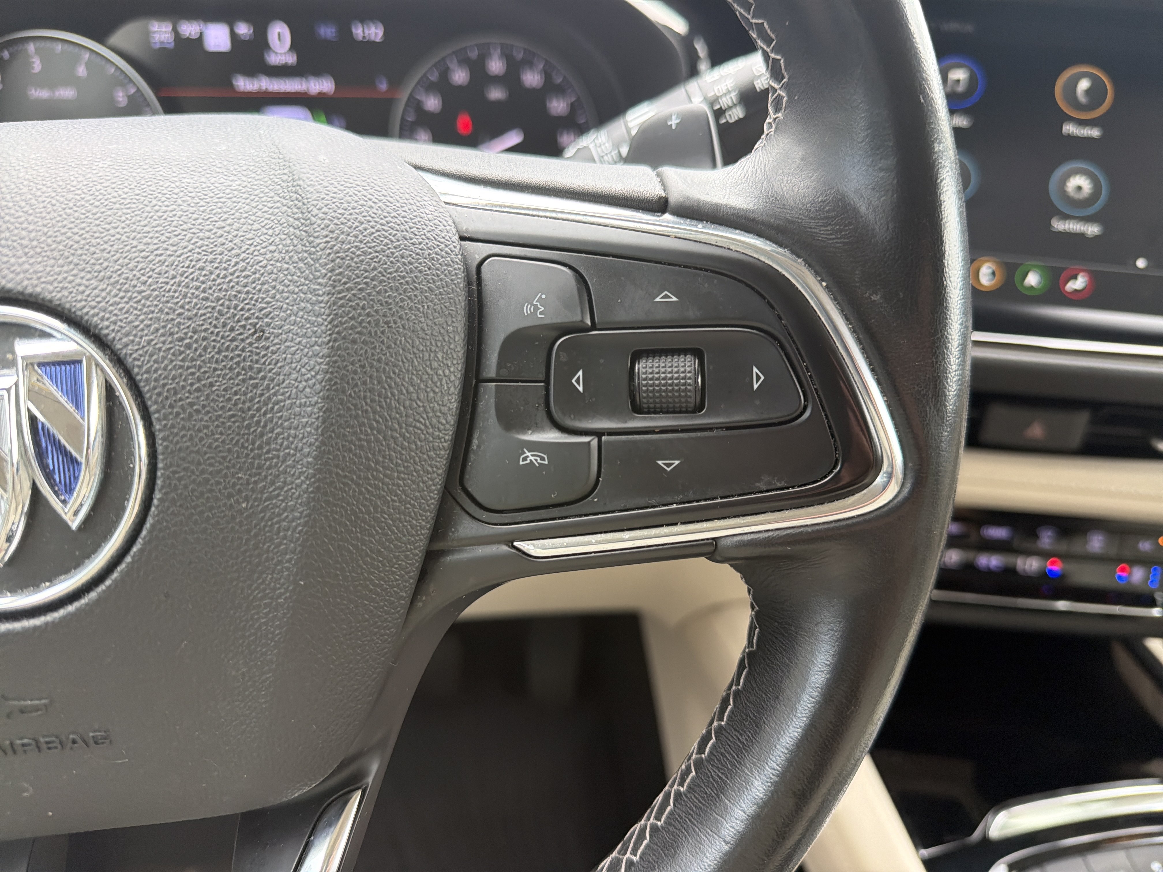 Used 2023 Buick Envision Avenir AWD/4WD image 19