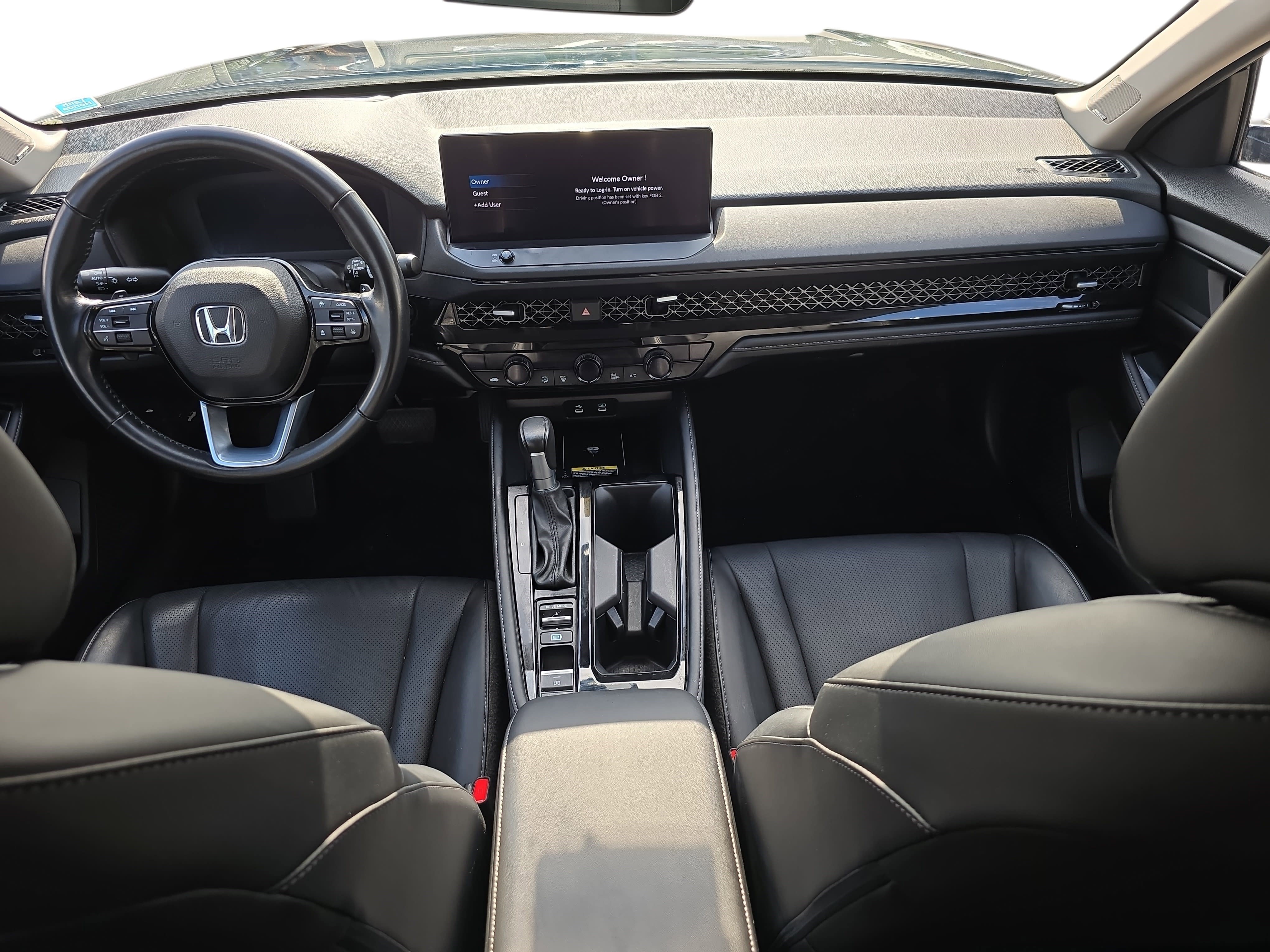 Used 2023 Honda Accord Touring image 9