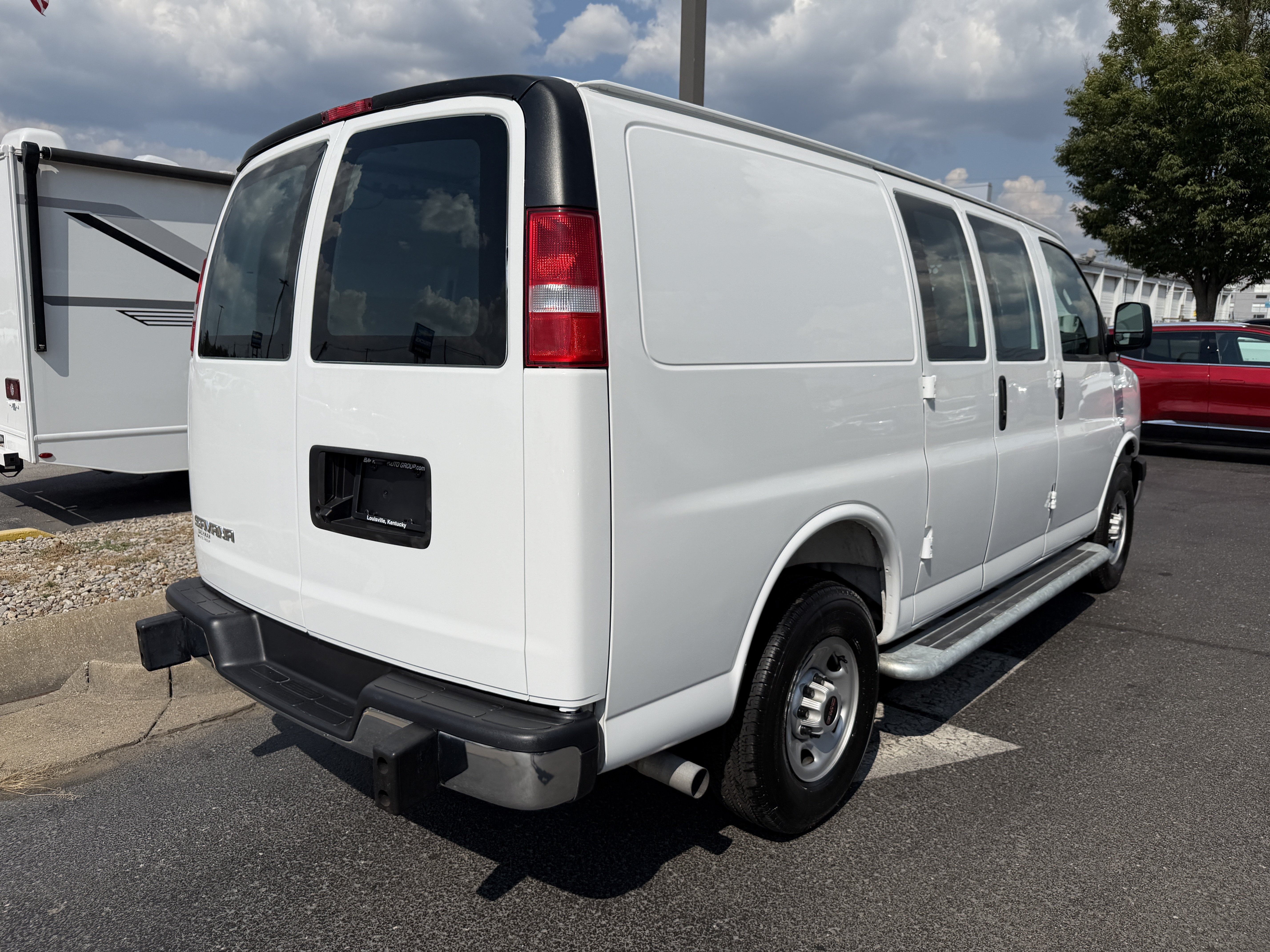 Used 2025 GMC Savana 2500 w/ Driver Convenience Package RWD image 7