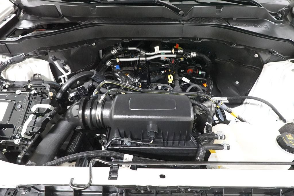 Certified 2024 Ford Explorer XLT w/ Equipment Group 202A AWD/4WD image 35