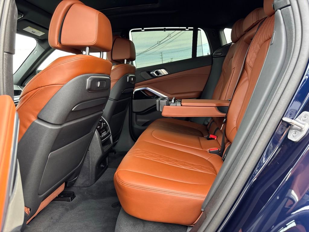 Used 2025 BMW X6 M60i image 12