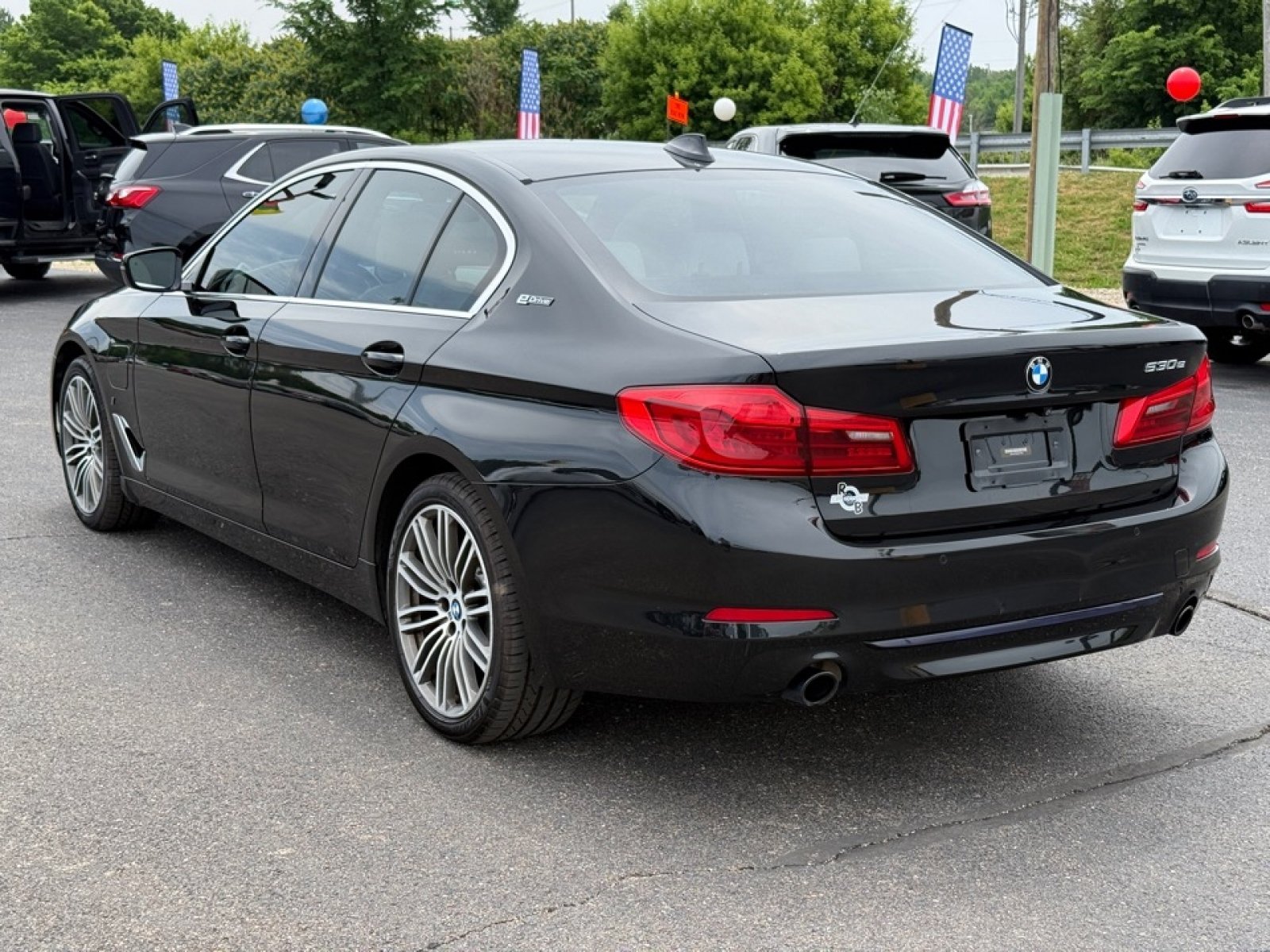 Used 2019 BMW 530e xDrive w/ Convenience Package AWD/4WD image 6