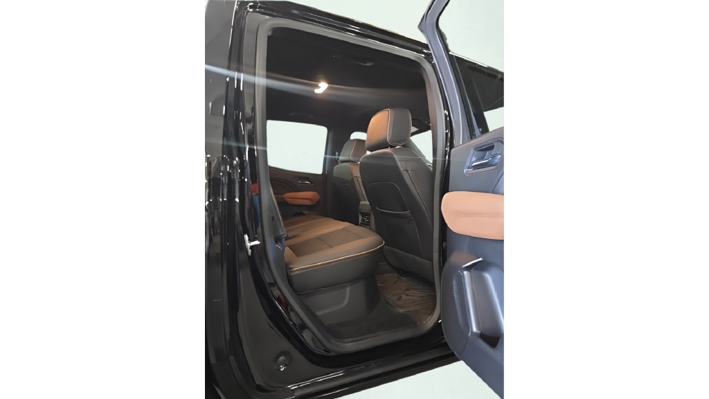 Used 2025 GMC Canyon AT4 AWD/4WD image 14