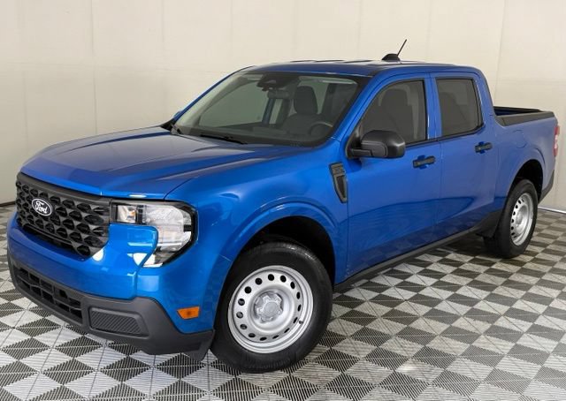 Used 2025 Ford Maverick XL