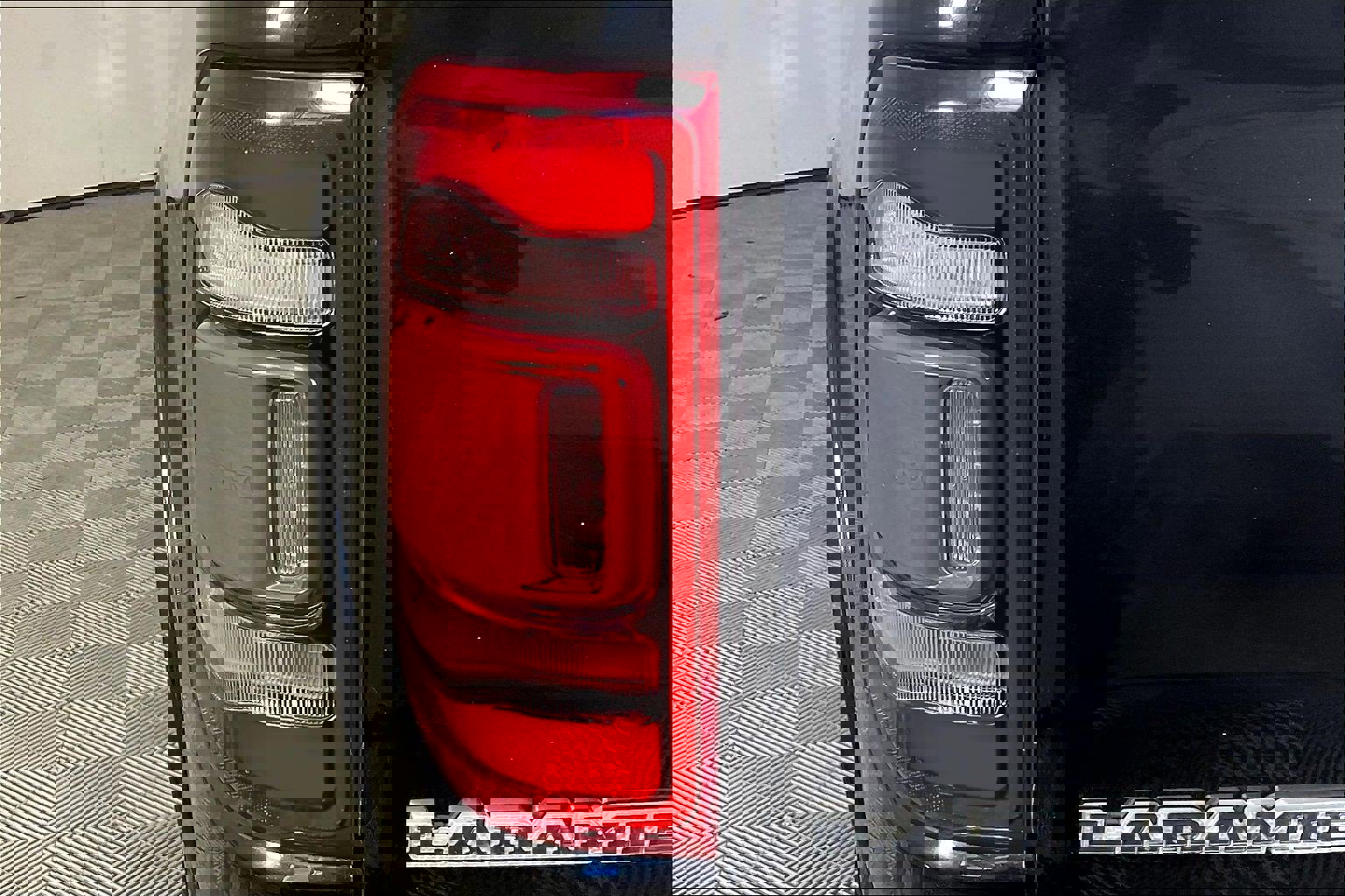 Used 2020 RAM 1500 Laramie image 31