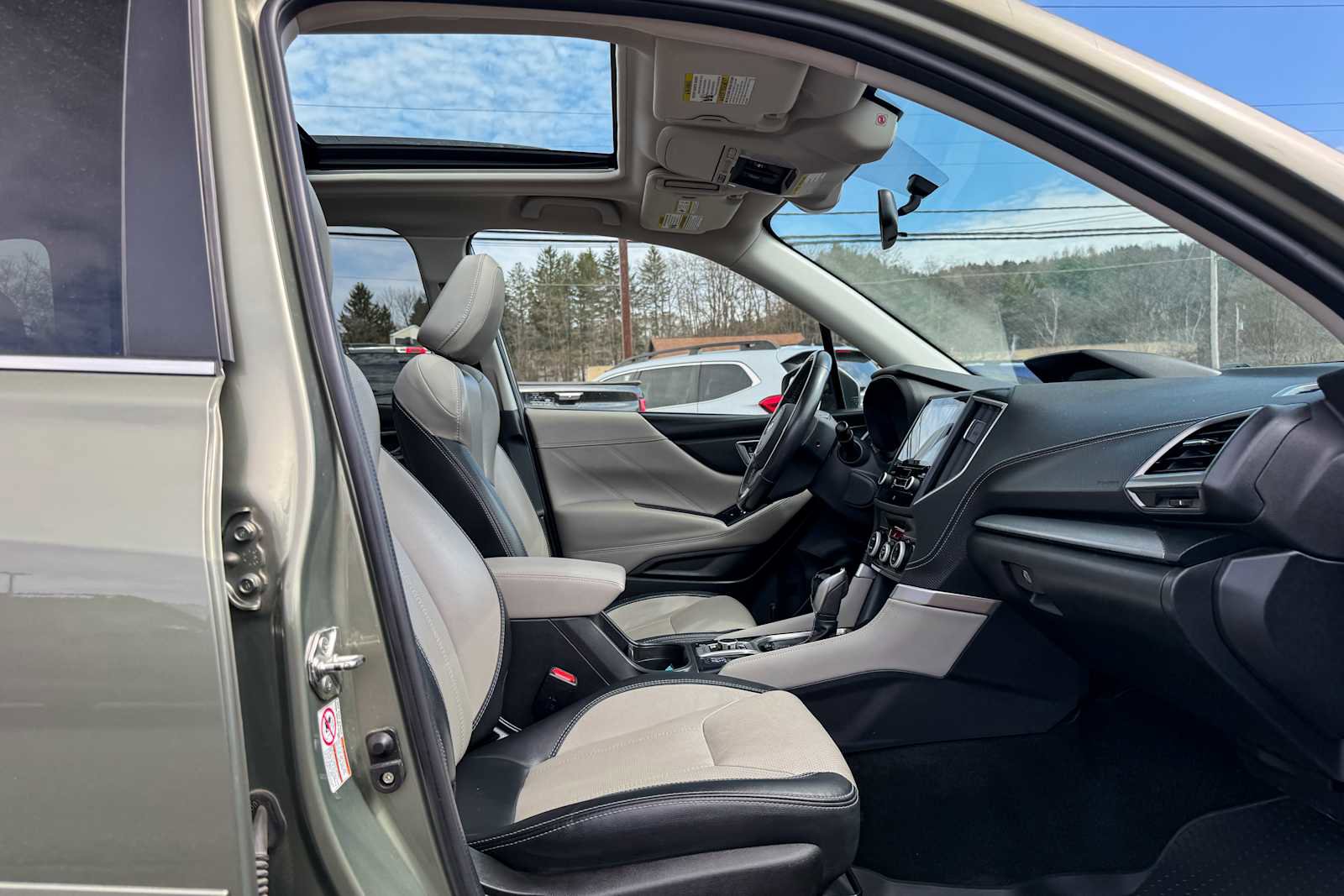 Used 2019 Subaru Forester Limited image 9