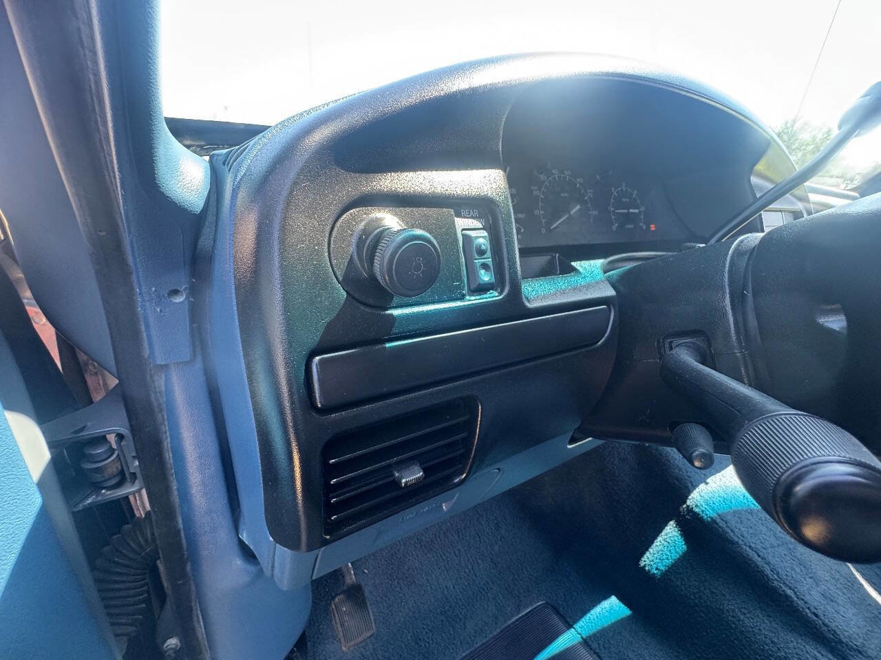 Used 1995 Ford Bronco XLT image 99