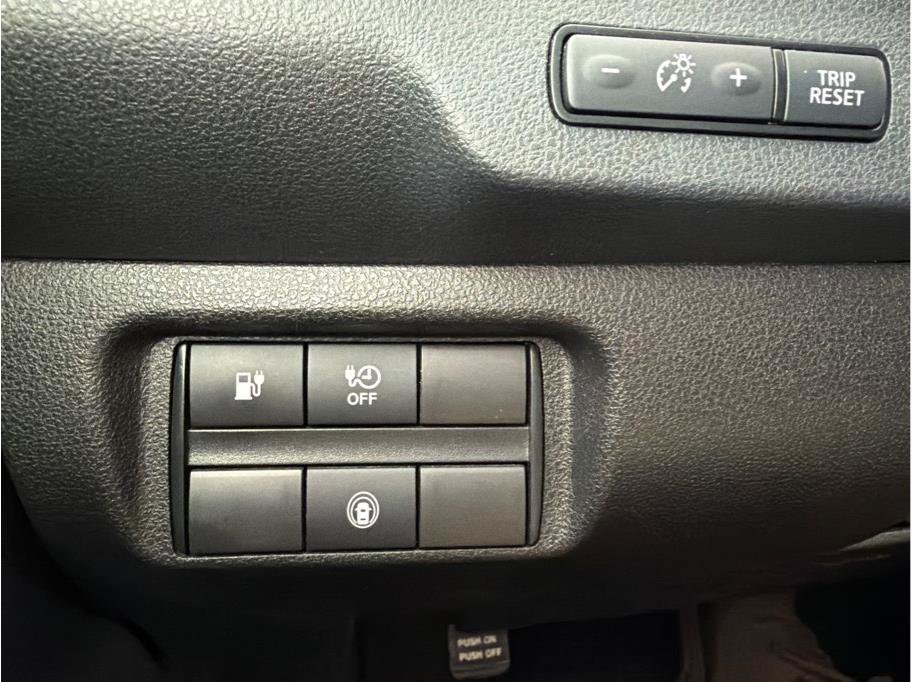 Used 2025 Nissan Leaf S FWD image 25