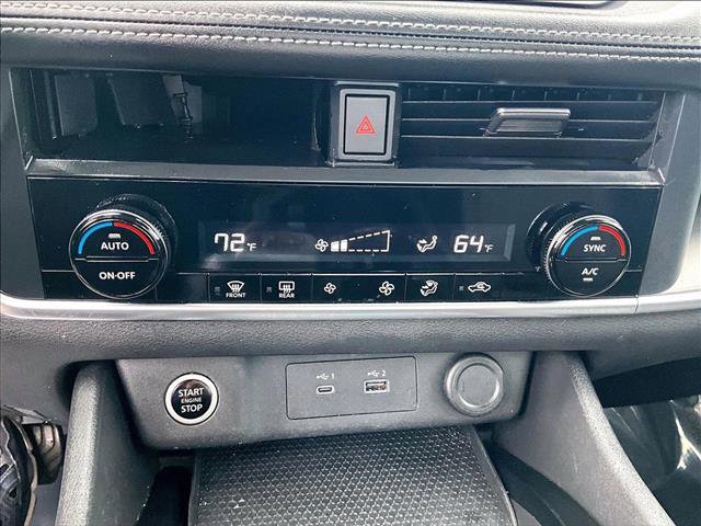 Used 2023 Nissan Rogue SV image 22