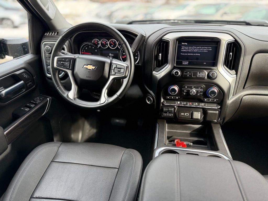 Used 2023 Chevrolet Silverado 2500 LTZ w/ LTZ Convenience Package image 9