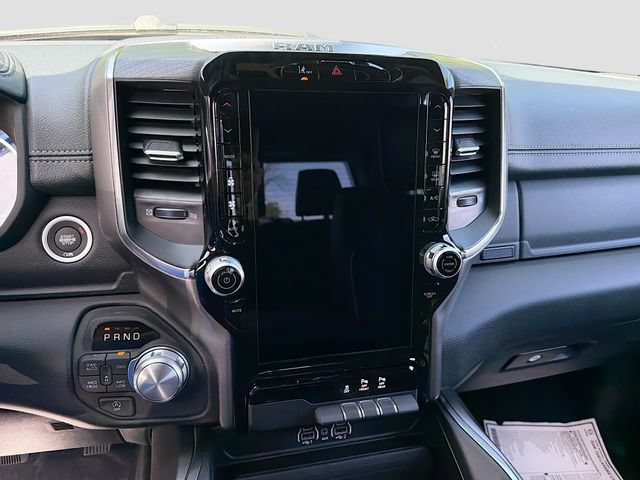 New 2026 RAM 1500 Laramie AWD/4WD image 14