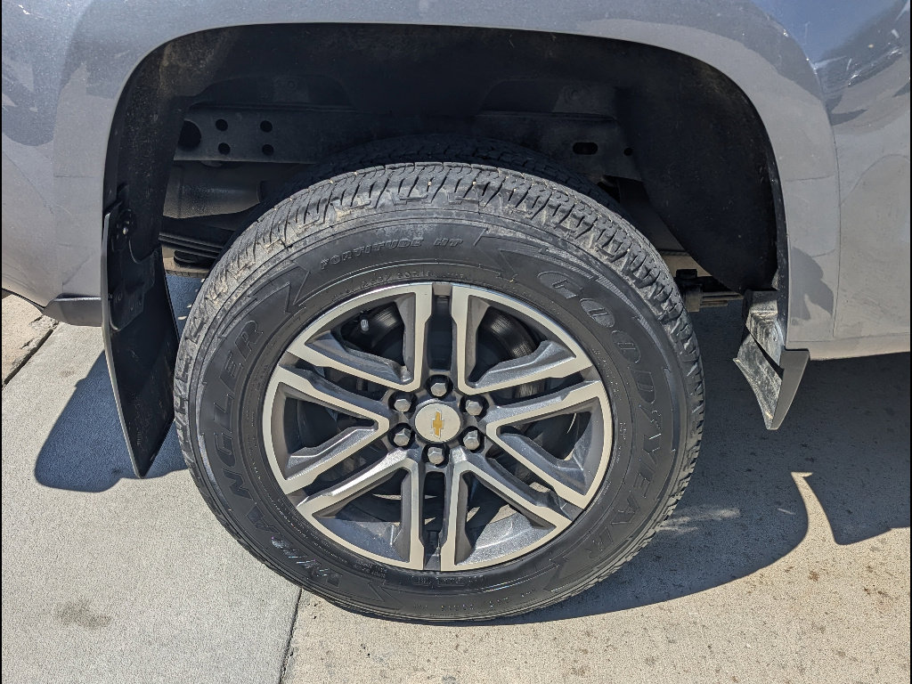 Used 2019 Chevrolet Colorado LT image 19