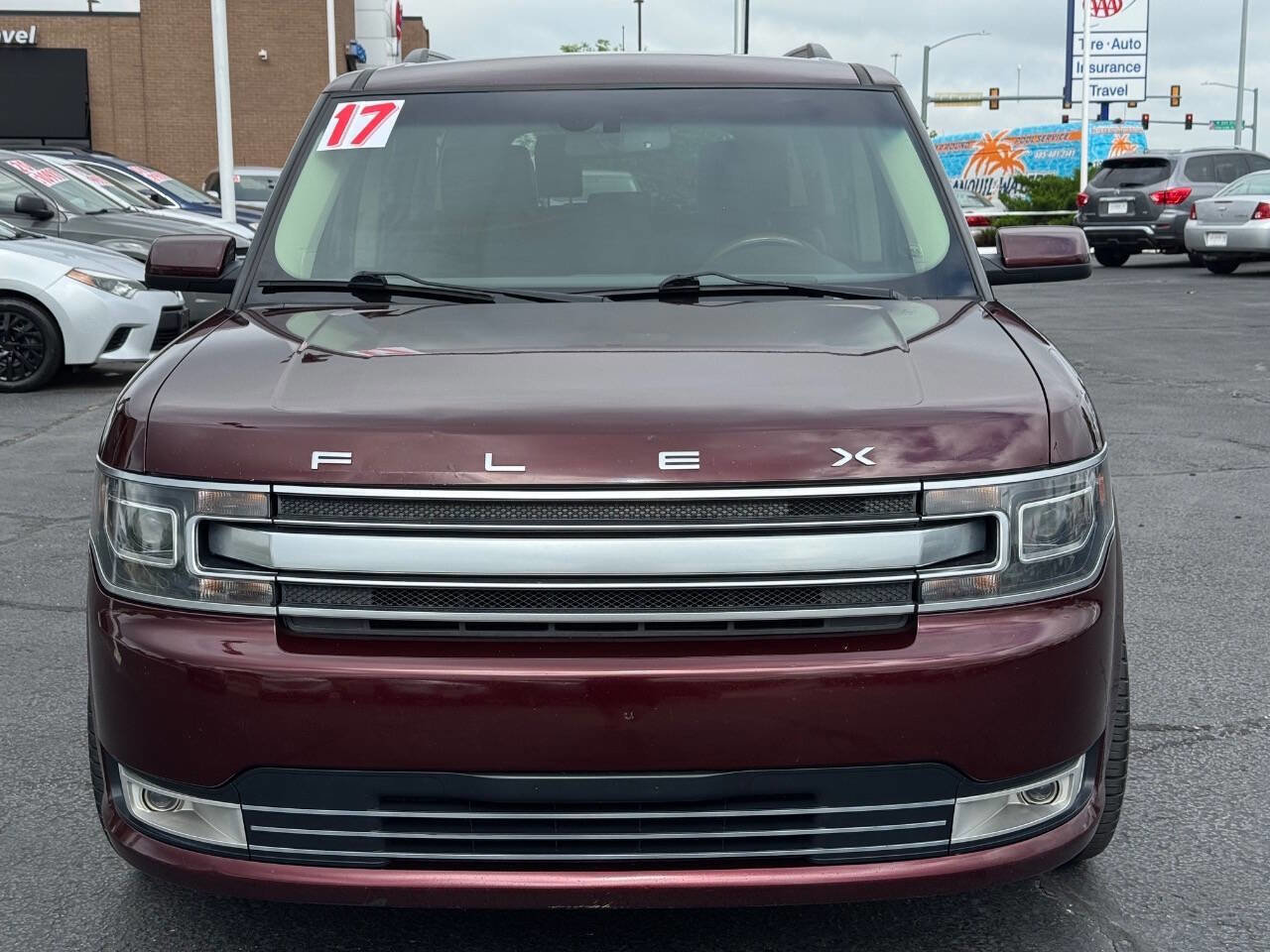 Used 2017 Ford Flex Limited w/ Equipment Group 301A FWD image 2