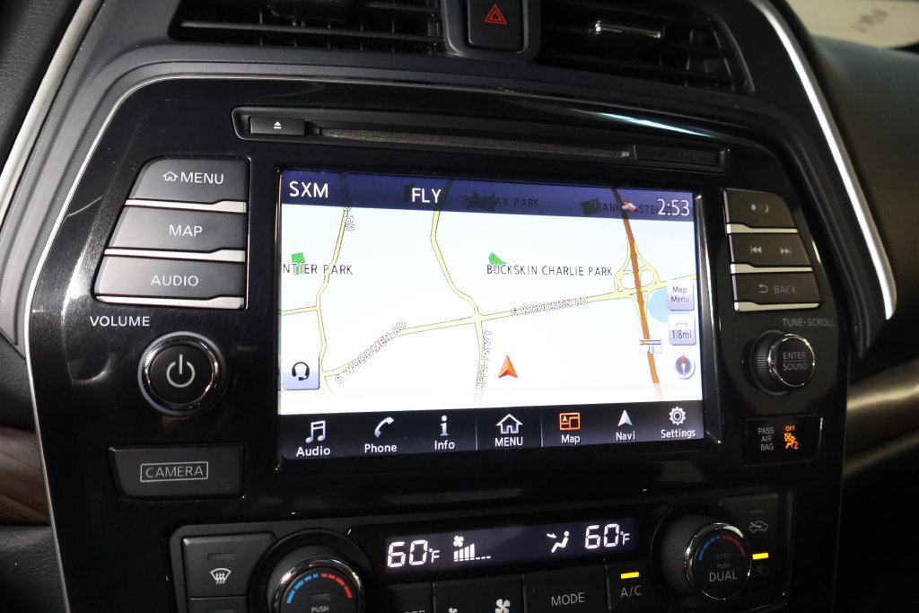 Used 2017 Nissan Maxima Platinum w/ Interior Lighting Package FWD image 31