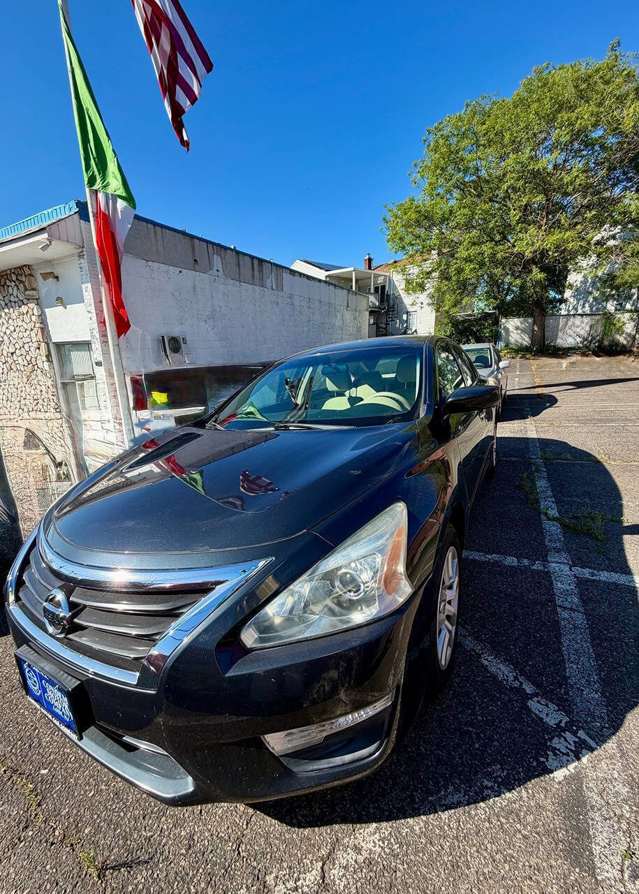 Used 2015 Nissan Altima 2.5 S w/ Power Driver Seat Package FWD image 1