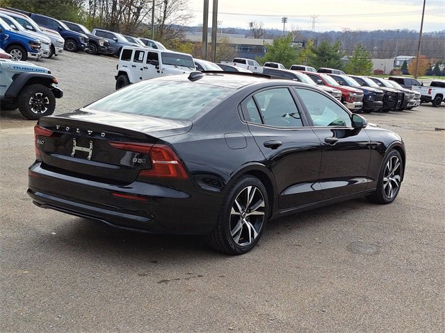 Used 2024 Volvo S60 B5 Core image 5