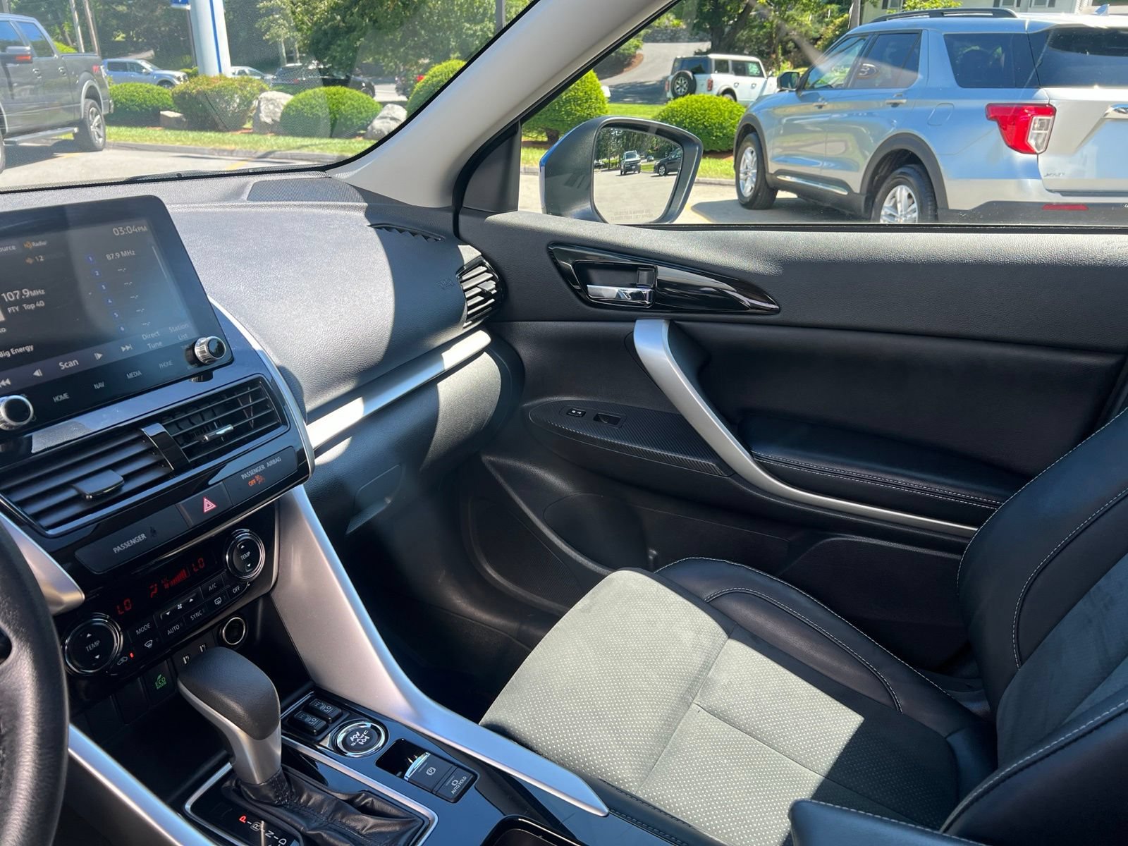 Used 2023 Mitsubishi Eclipse Cross AWD image 29