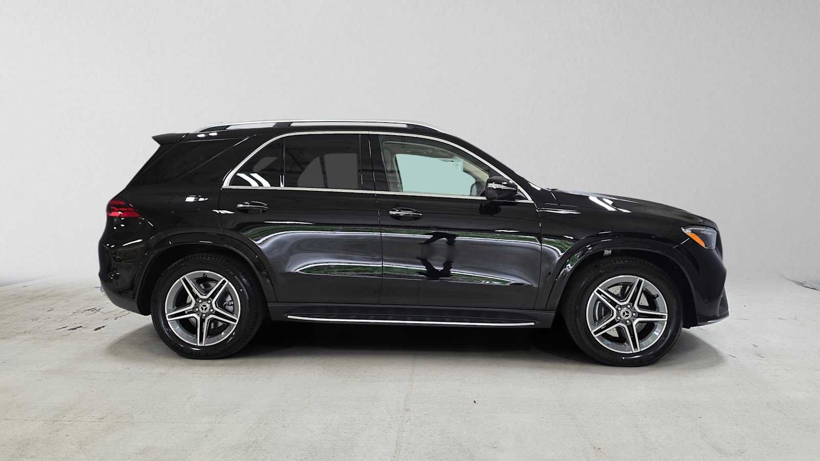 New 2026 Mercedes-Benz GLE 450 4MATIC image 2