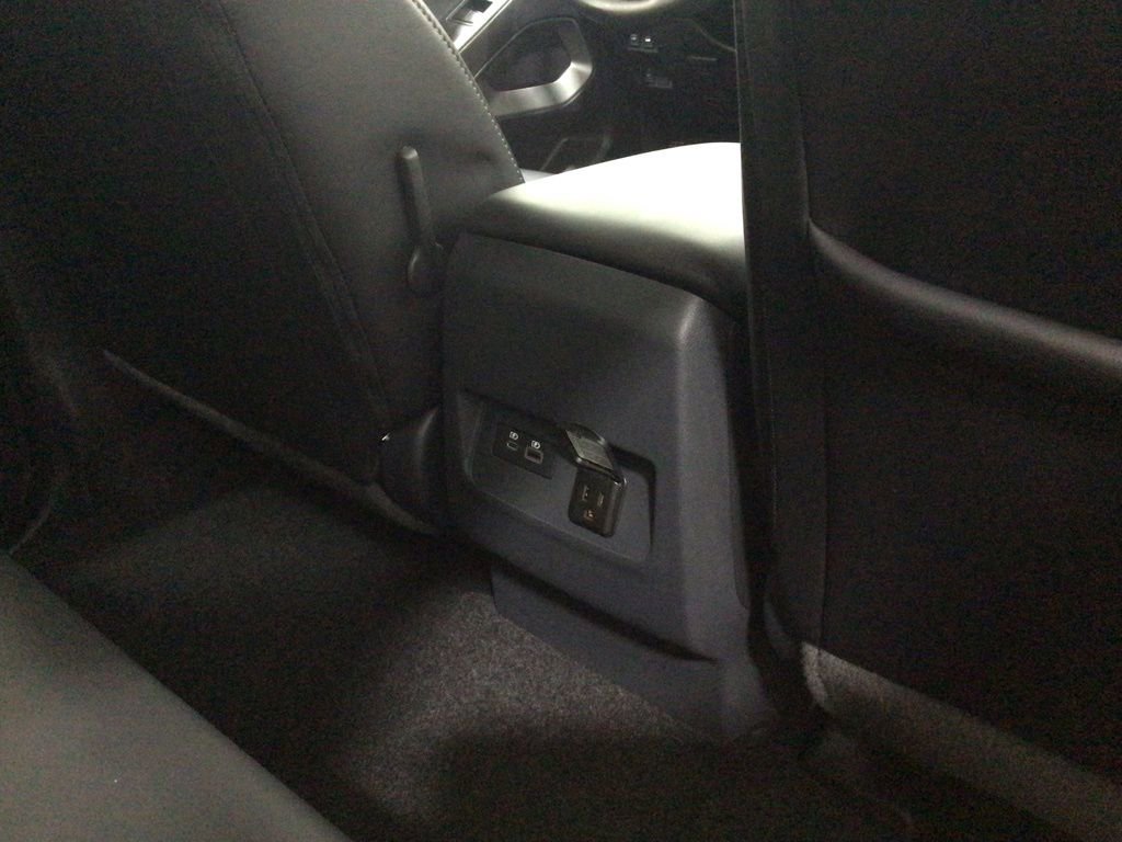 Used 2024 Nissan Frontier SL w/ Technology Package image 21