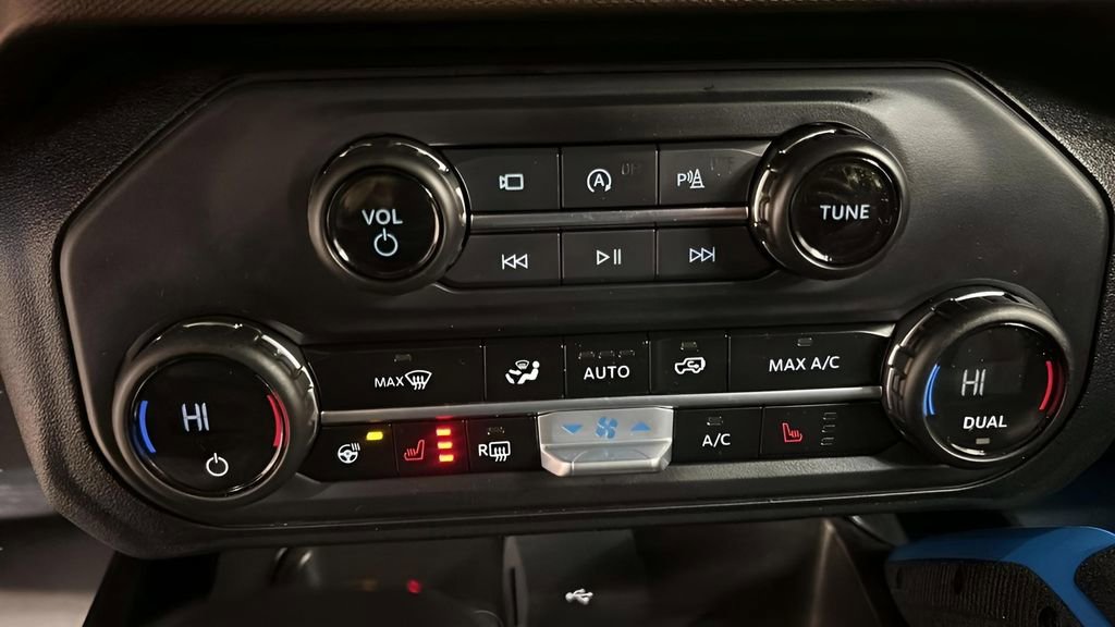 Used 2023 Ford Bronco Outer Banks image 20