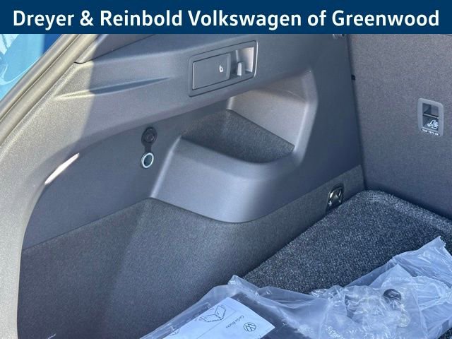 New 2026 Volkswagen Tiguan SE R-Line FWD image 30