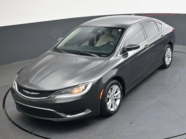 Used 2017 Chrysler 200 Limited Platinum image 27