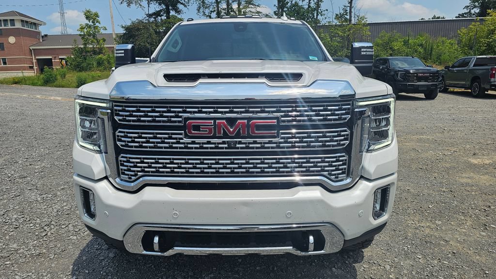 Used 2021 GMC Sierra 3500 Denali w/ Denali Ultimate Package AWD/4WD image 2