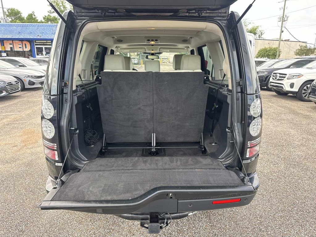 Used 2014 Land Rover LR4 HSE LUX AWD/4WD image 9