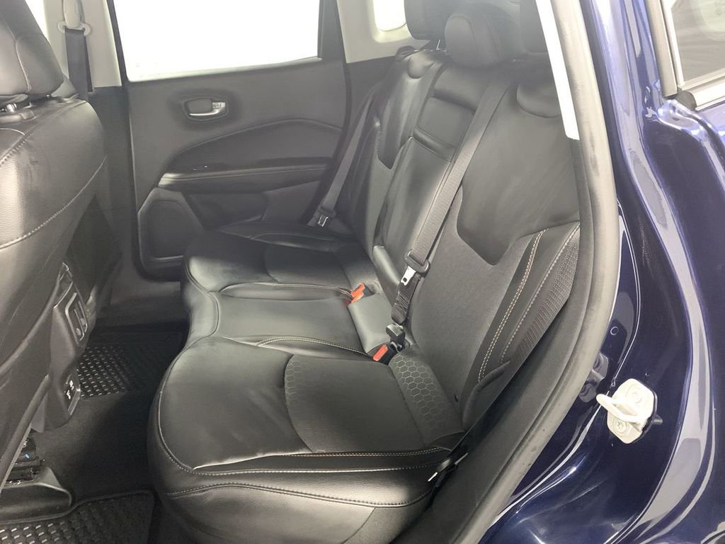Used 2019 Jeep Compass Latitude w/ Cold Weather Group AWD/4WD image 18