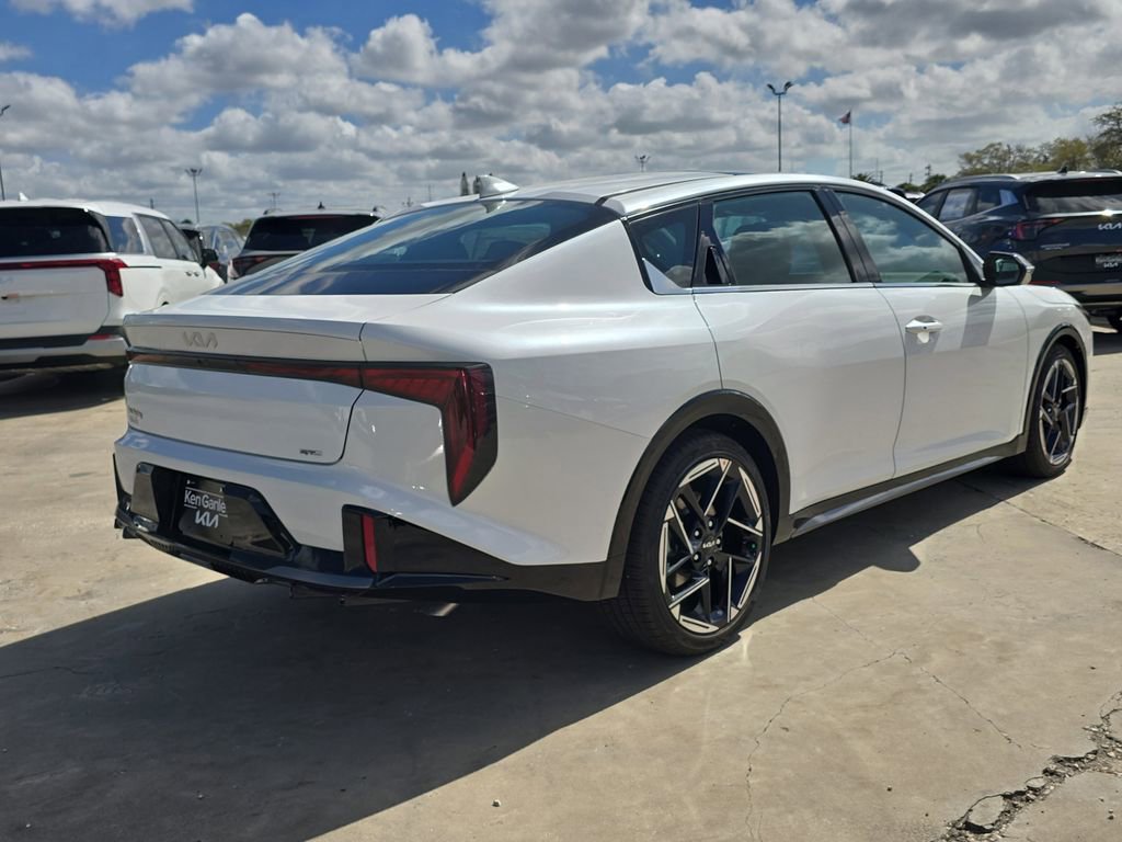 New 2026 Kia K4 GT-Line image 8