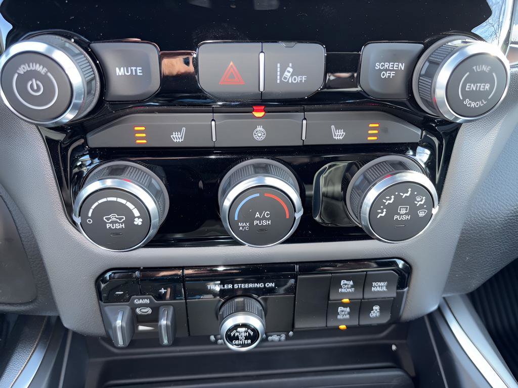 New 2026 RAM 1500 Big Horn AWD/4WD image 21