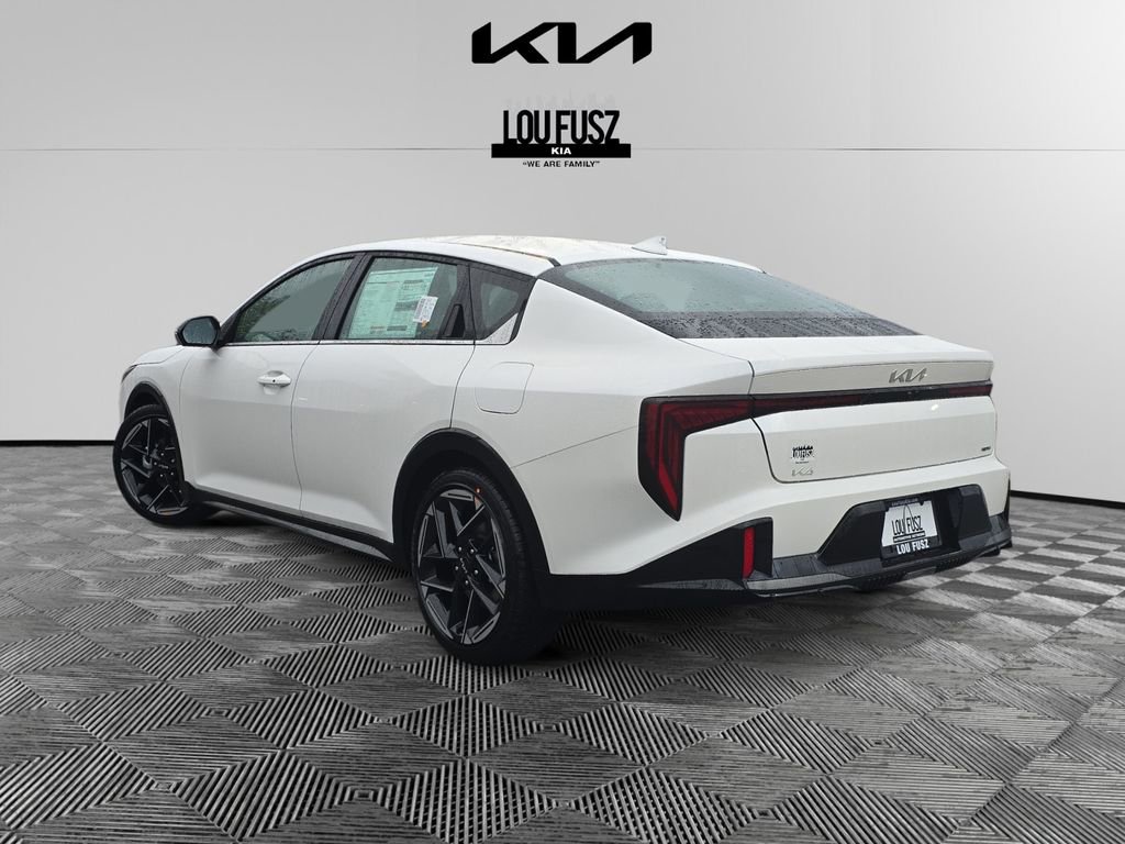 New 2025 Kia K4 GT-Line image 4