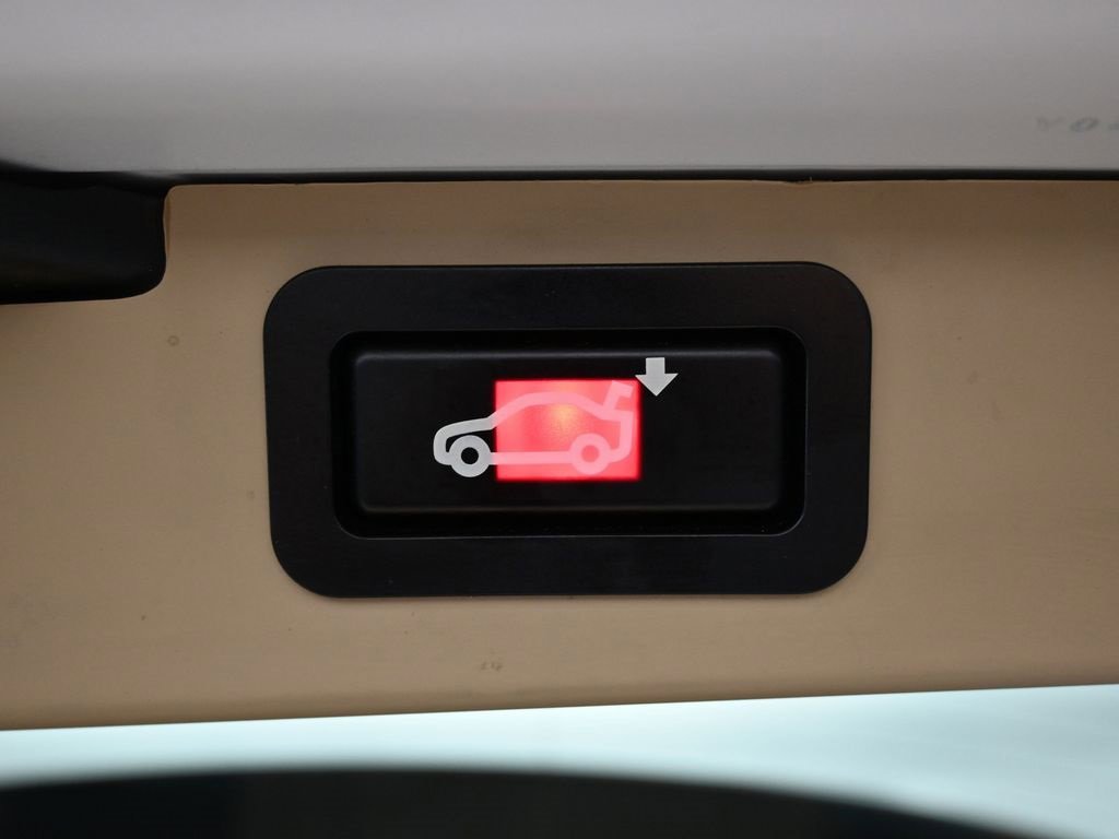 Used 2012 BMW X5 xDrive35d image 16