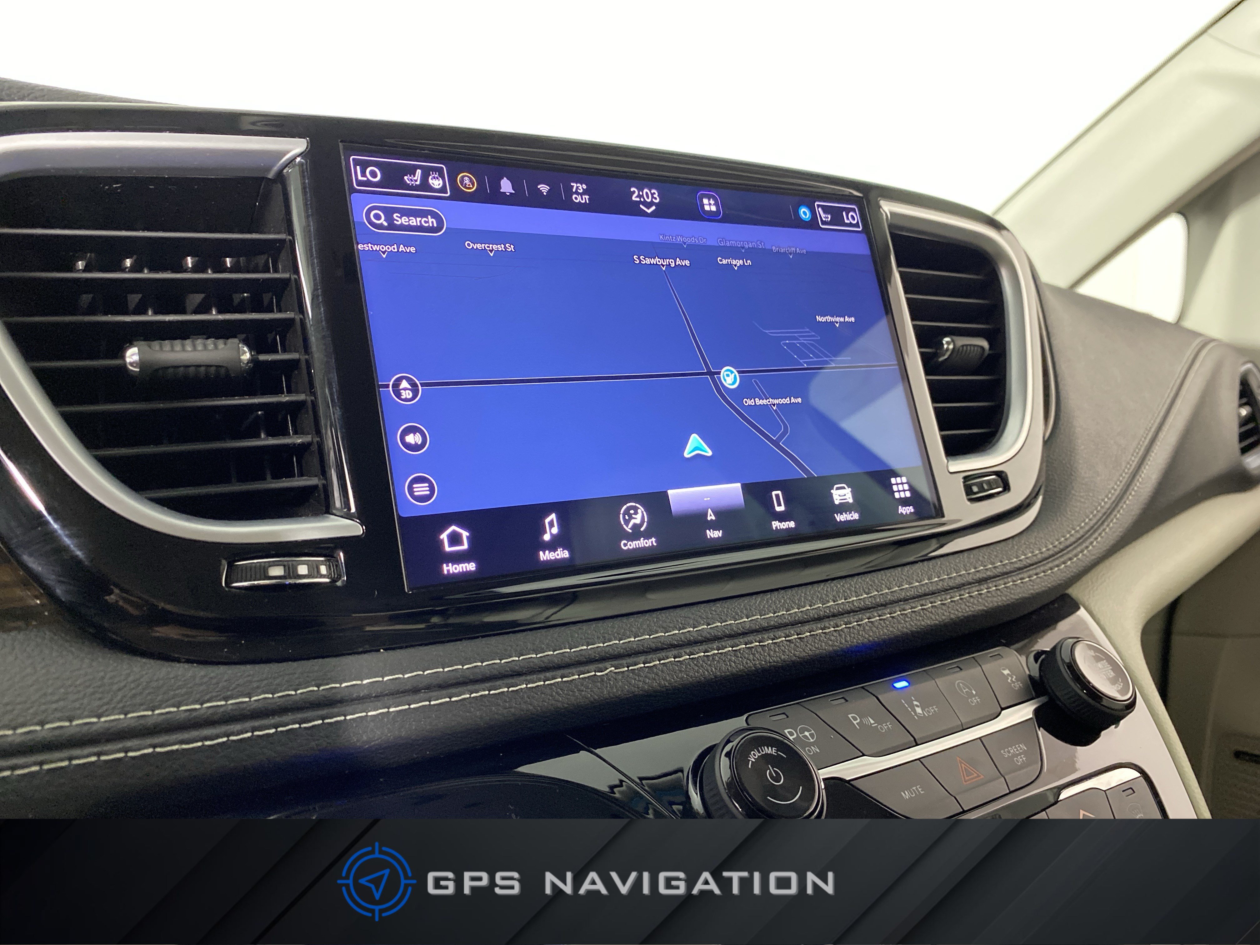 Used 2021 Chrysler Pacifica Limited w/ Uconnect Theater Family Group AWD/4WD image 4