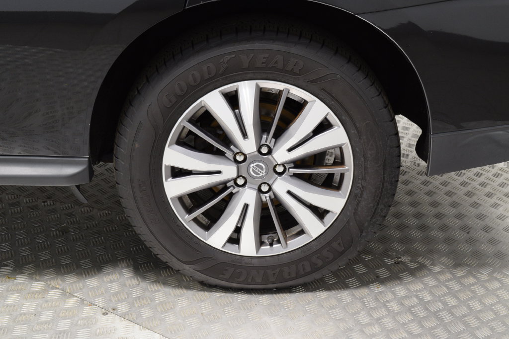 Used 2019 Nissan Pathfinder SL AWD/4WD image 37