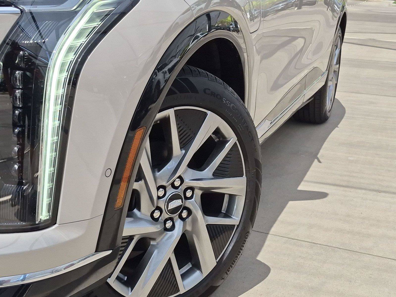 New 2027 Cadillac Optiq Luxury RWD image 8
